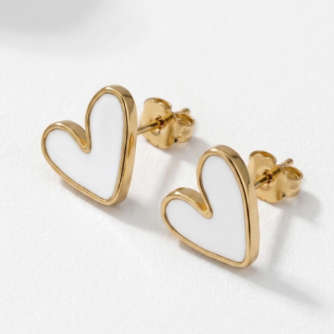 Margot Studs