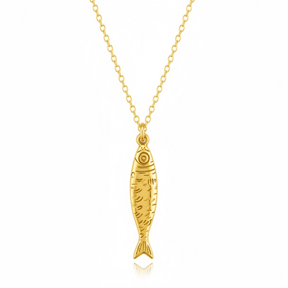 Gold sardine fish pendant necklace on a delicate gold chain – Weekendplans