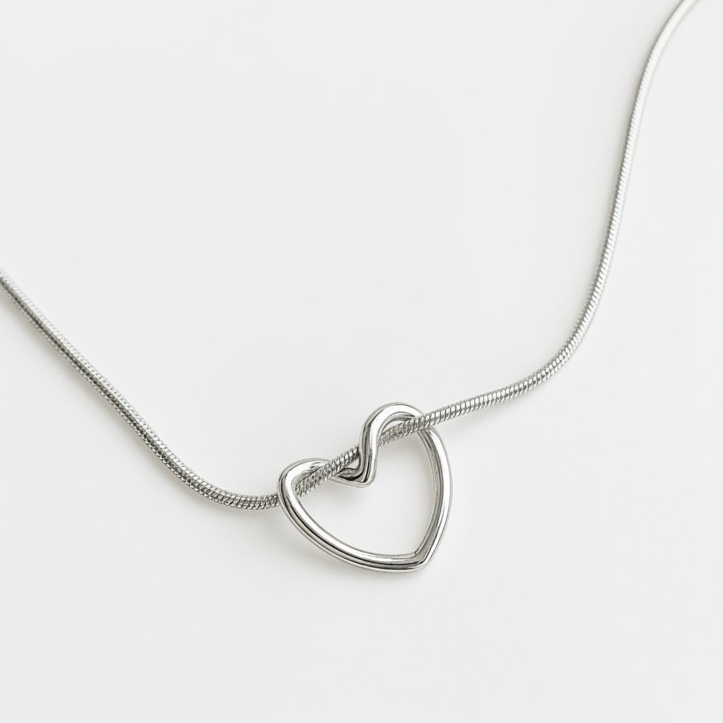 Scarlett Heart Bracelet